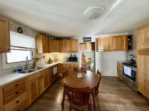 Kitchen - 207 Foley Rd, Corbin, KY 40701 photo 1 of 3