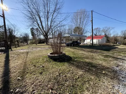 Exterior - 207 Foley Rd, Corbin, KY 40701 photo 7 of 9