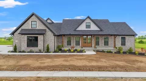 243 Berkley Hall Dr, Berea, KY 40403