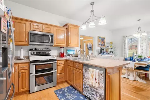 Kitchen - 171 Nolan Dr, Corbin, KY 40701 photo 2 of 3