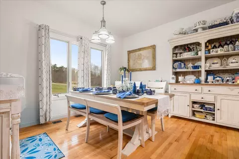 Dining - 171 Nolan Dr, Corbin, KY 40701 photo 2 of 2