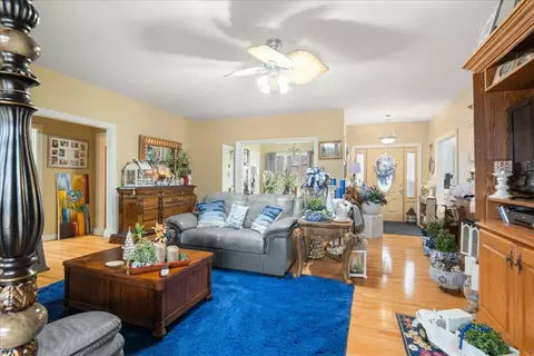 Living - 171 Nolan Dr, Corbin, KY 40701 photo 1 of 4