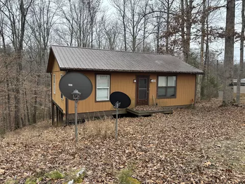86 Elm Ave, Nancy, KY 42544