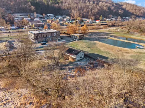 View/Area - 61 Armory Dr, Jackson, KY 41339 photo 3 of 14