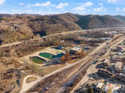 View/Area - 61 Armory Dr, Jackson, KY 41339 photo 12 of 14