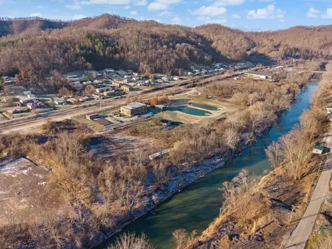 View/Area - 61 Armory Dr, Jackson, KY 41339 photo 9 of 14