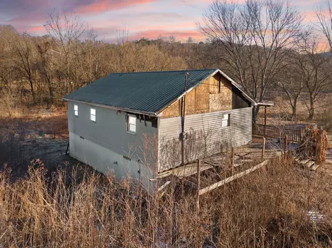 Exterior - 61 Armory Dr, Jackson, KY 41339 photo 9 of 10