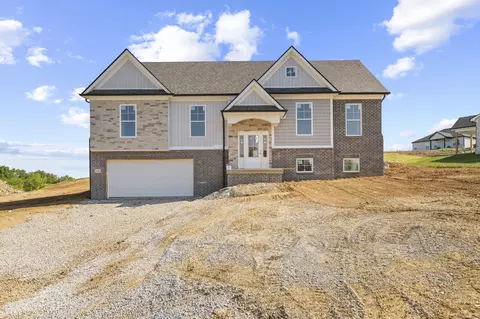 136 Ivy Creek Dr, Richmond, KY 40475