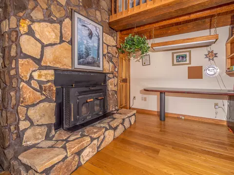 Living - 435 Hunters Ln, Morehead, KY 40351 photo 7 of 9