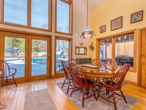 Dining - 435 Hunters Ln, Morehead, KY 40351 photo 1 of 1