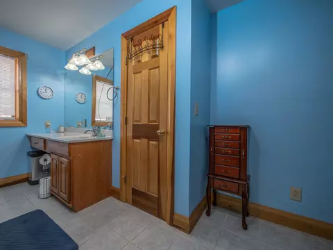 Bath - 435 Hunters Ln, Morehead, KY 40351 photo 7 of 10