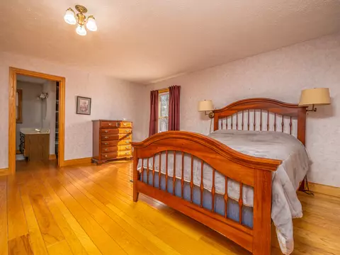 Bedroom - 435 Hunters Ln, Morehead, KY 40351 photo 10 of 11