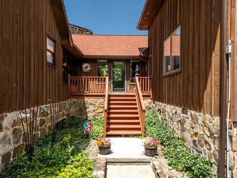 Exterior - 435 Hunters Ln, Morehead, KY 40351 photo 6 of 15
