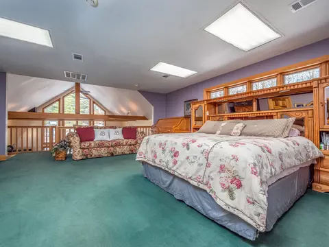 Bedroom - 435 Hunters Ln, Morehead, KY 40351 photo 3 of 11
