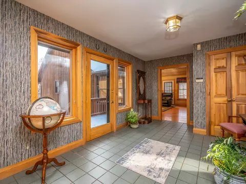 Entry Way - 435 Hunters Ln, Morehead, KY 40351 photo 3 of 4