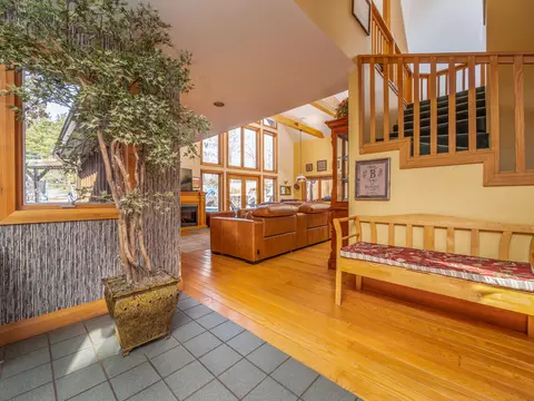 Entry Way - 435 Hunters Ln, Morehead, KY 40351 photo 1 of 4