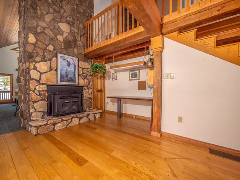 Living - 435 Hunters Ln, Morehead, KY 40351 photo 6 of 9