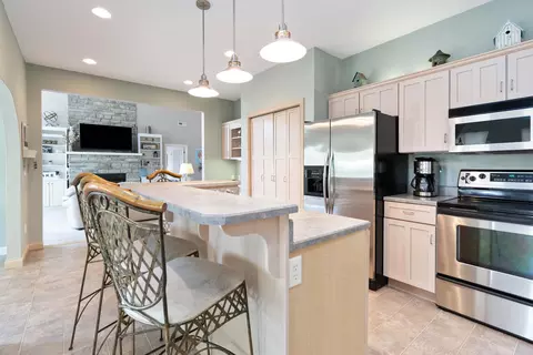 Kitchen - 31 Sky View Ln, Burnside, KY 42519 photo 3 of 11