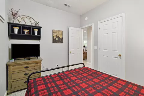 Bedroom - 31 Sky View Ln, Burnside, KY 42519 photo 14 of 14