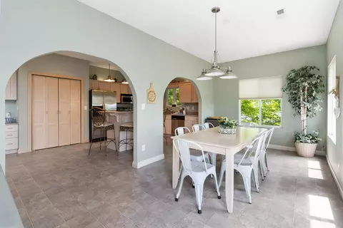 Dining - 31 Sky View Ln, Burnside, KY 42519 photo 3 of 3