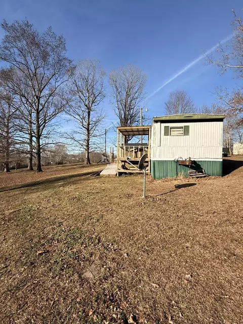Exterior - 457 R D Floyd Rd, Eubank, KY 42567 photo 2 of 5