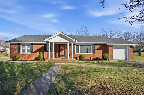385 Main St, Salvisa, KY 40372