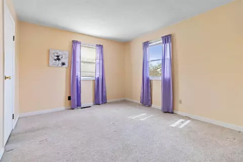 Bedroom - 209 Salter Rd, Berea, KY 40403 photo 2 of 9