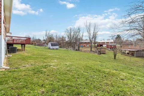 Exterior - 209 Salter Rd, Berea, KY 40403 photo 7 of 7
