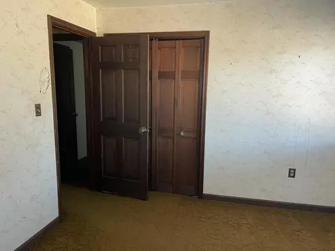 Bedroom - 409 Fairview Rd, Middlesboro, KY 40965 photo 6 of 6