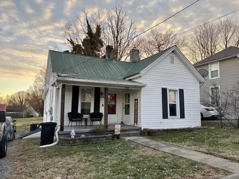 426 W Court St, Harrodsburg, KY 40330