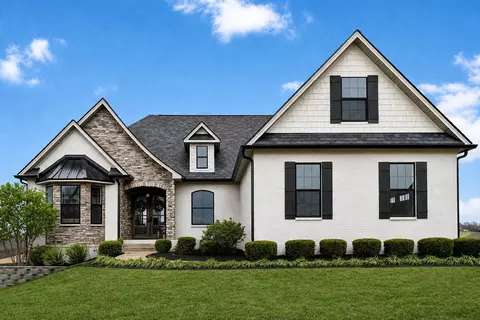 300 Prestwick Cir, Richmond, KY 40475