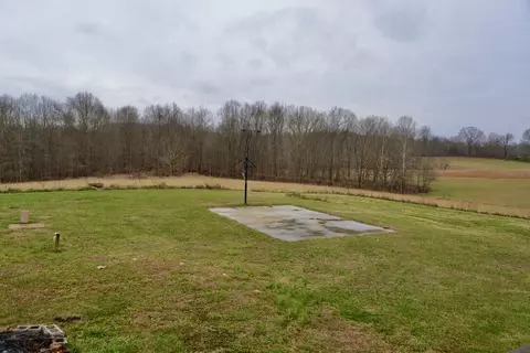 Exterior - 676 Parton Rd, Liberty, KY 42539 photo 35 of 38