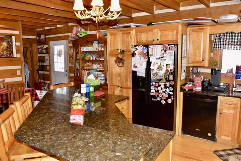 Kitchen - 676 Parton Rd, Liberty, KY 42539 photo 4 of 10