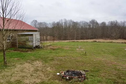 Exterior - 676 Parton Rd, Liberty, KY 42539 photo 36 of 38