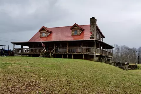676 Parton Rd, Liberty, KY 42539