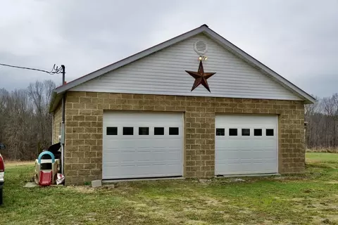 Exterior - 676 Parton Rd, Liberty, KY 42539 photo 13 of 38