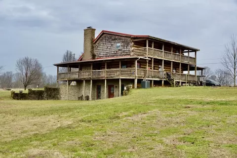 Exterior - 676 Parton Rd, Liberty, KY 42539 photo 6 of 38
