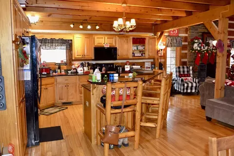 Kitchen - 676 Parton Rd, Liberty, KY 42539 photo 10 of 10