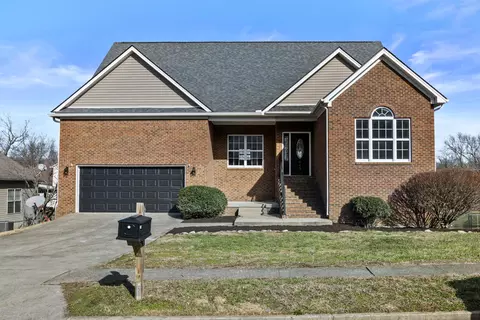 505 Perry Dr, Nicholasville, KY 40356