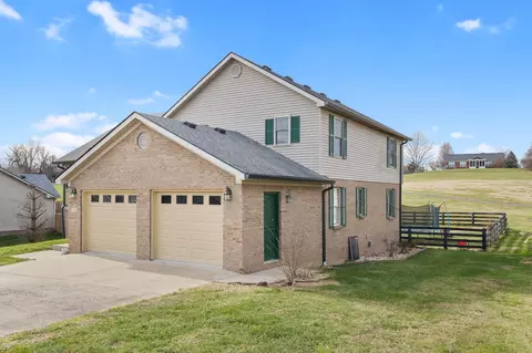 Exterior - 175 General Cleburne Dr, Richmond, KY 40475 photo 2 of 9