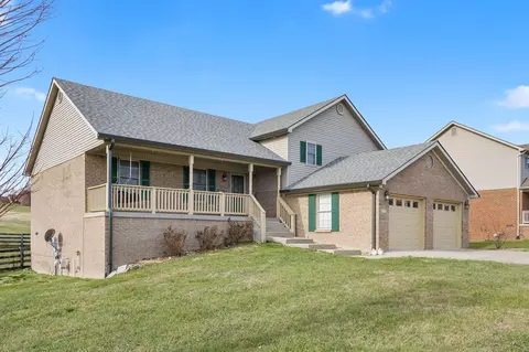 Exterior - 175 General Cleburne Dr, Richmond, KY 40475 photo 3 of 9