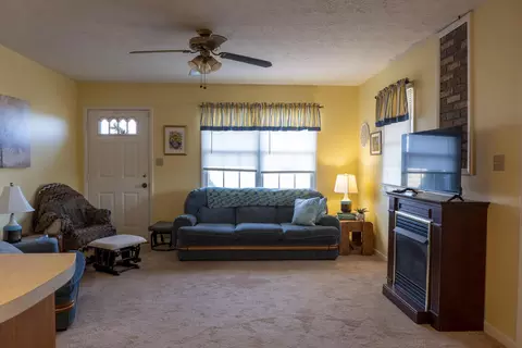 Living - 55 Brown-colyer Rd, Eubank, KY 42567 photo 1 of 3