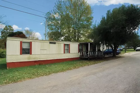 56 N Wilhite St, Monticello, KY 42633