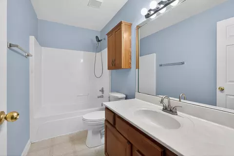 Bath - 199 Hawthorne Dr, Georgetown, KY 40324 photo 4 of 4