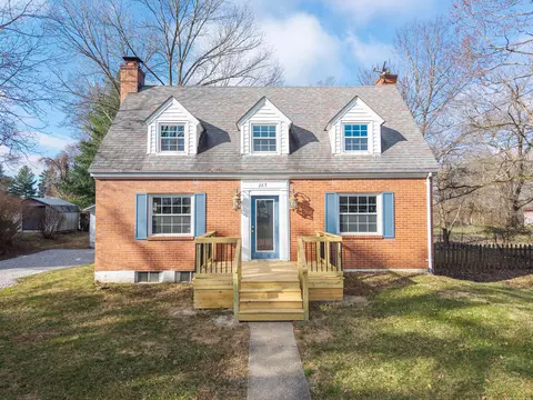 267 Stanford St, Science Hill, KY 42553