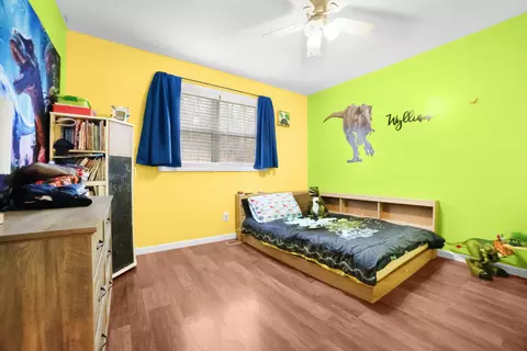Bedroom - 65 Mckenzie Addition, Van Lear, KY 41265 photo 3 of 6