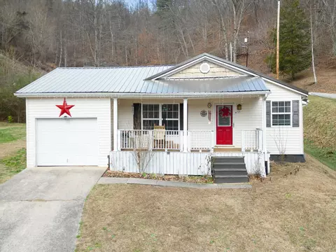 65 Mckenzie Addition, Van Lear, KY 41265