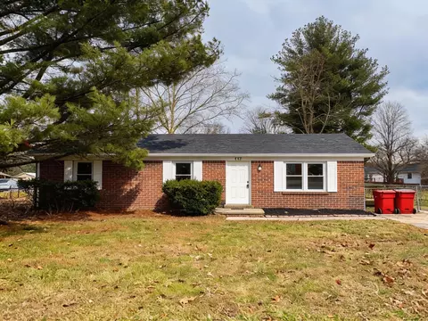 277 Cherry Ln, Frankfort, KY 40601