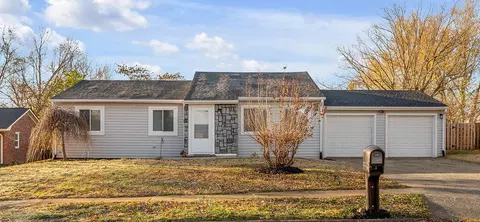3285 Shoal Lake Dr, Lexington, KY 40515