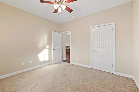 Bedroom - 210 Trillium Lp, Richmond, KY 40475 photo 2 of 4